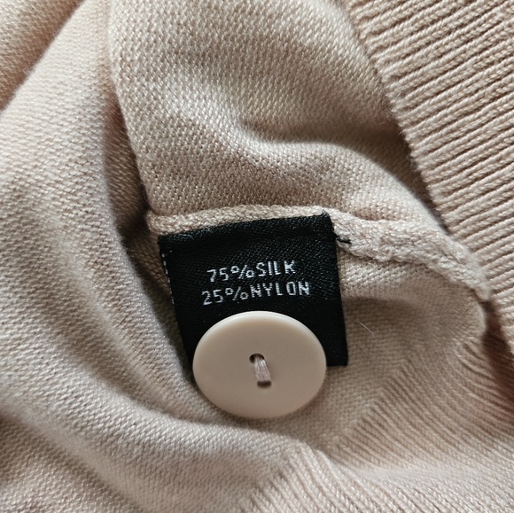 NWT - Silk Blend Bogari Flesh Colored Cardigan w Flower - Size XL - Picture 2 of 8